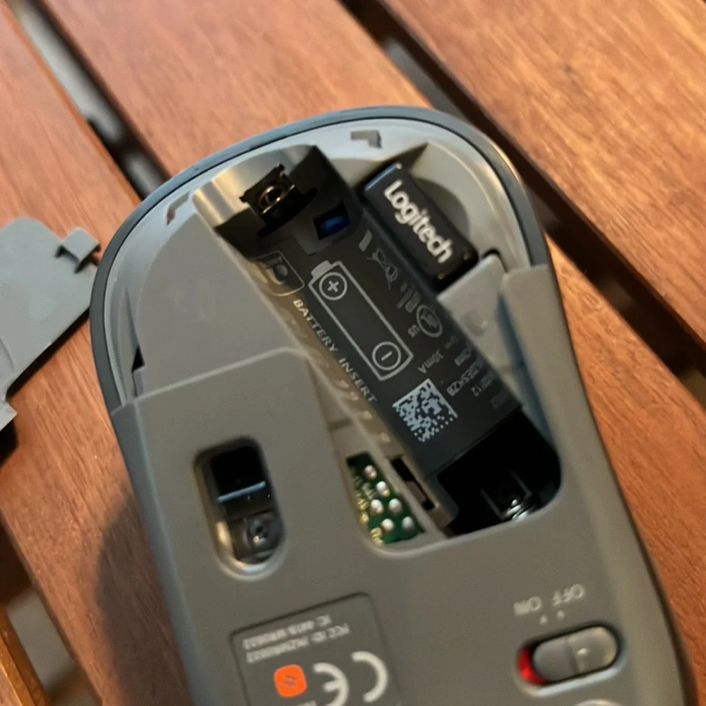 Logitech M325 Mouse, Blue Topography